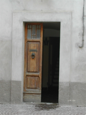 Palazzetto in P.zza Loreti