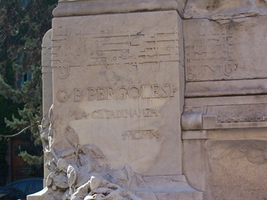 Monumento a G. B. Pergolesi