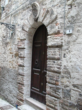 Palazzo in Via Scalette, 6