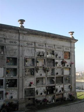 Cimitero di Camerata Picena