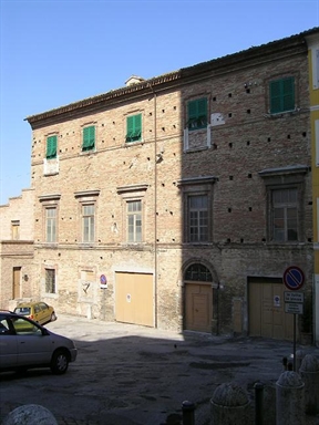 Palazzo Buttari Caccianemici
