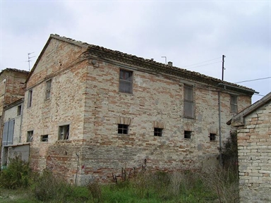 Casa colonica di via Montefanese 157