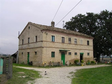 Casa colonica di via Montefanese 159