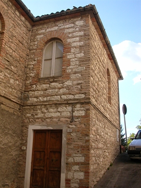 Casa in P.zza Salvi, 12