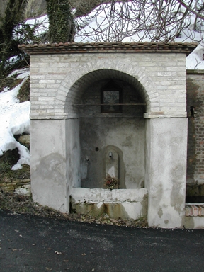 Abbeveratoio pubblico