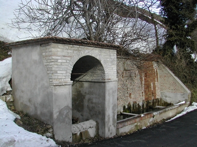 Abbeveratoio pubblico