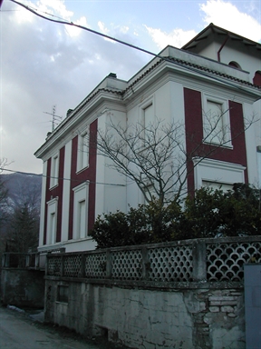 Palazzina a Monterosso