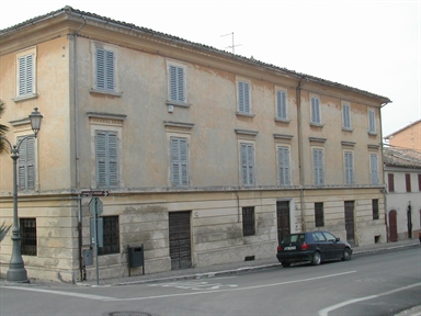 Palazzo in Via Marconi, 13
