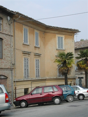 Palazzo in Via Marconi, 13