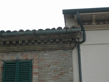 Palazzetto in Via Marconi, 4