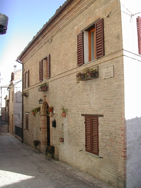 Palazzo in Via F. Marulli, 21
