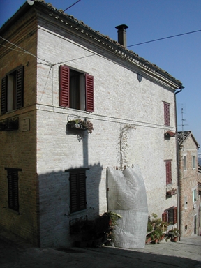 Palazzo in Via F. Marulli, 21