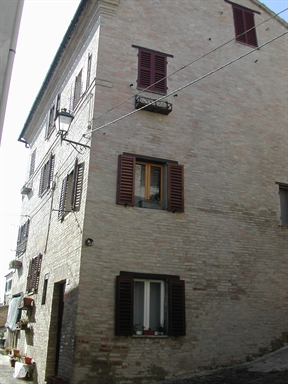 Palazzo in Via F. Marulli, 21