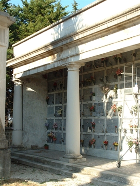 Cimitero comunale di Rosora