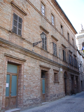 Palazzo Montani