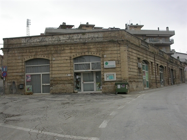 Edificio commerciale