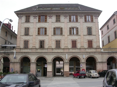 Palazzo in Borgo Leopardi