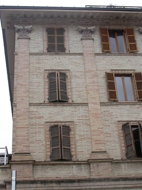 Palazzo in Borgo Leopardi