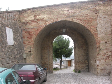 Porta di piazzale del Forte