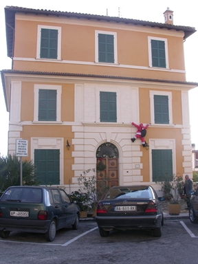 Villino in piazza XXV Aprile