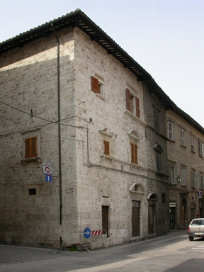 Palazzetto gentilizio con loggiato