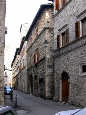 Palazzetto signorile con loggiato