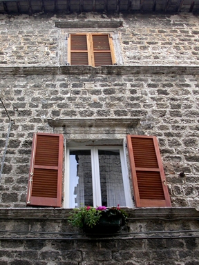 Palazzetto signorile con loggiato