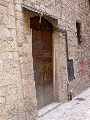 Palazzo signorile con loggiato