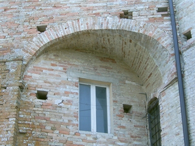 Porta urbica di Monte Vidon Corrado