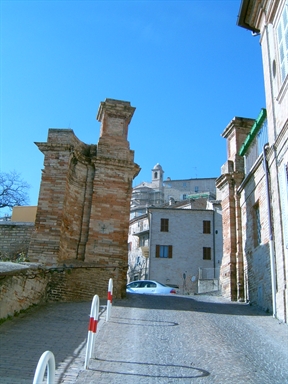 Ingresso a via Monteverde