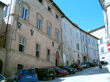 Palazzo Gigliucci