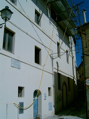 Porticato di Palazzo Gigliucci