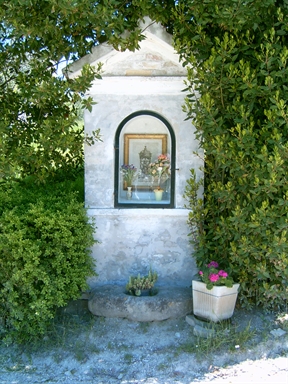Edicola della Madonna del Pianto