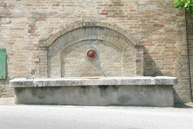 Fontanile delle mura
