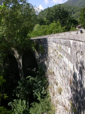 Ponte di Tufo