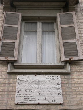 Palazzetto in Viale Moretti