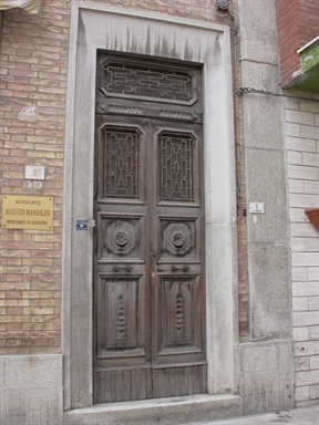 Palazzetto in Viale Moretti