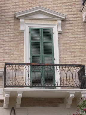 Casa a blocco in viale Moretti