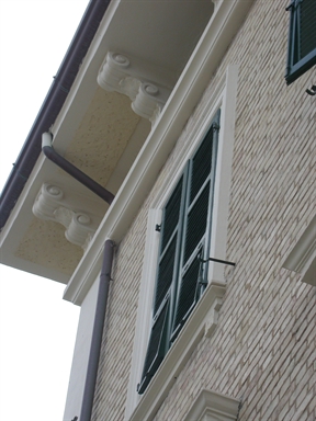 Casa a blocco in viale Moretti