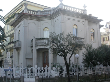 Villino in viale Colombo