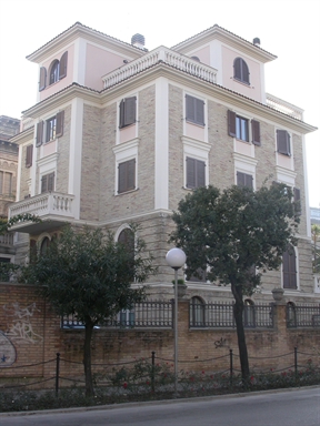 Palazzo in via S. Maria Paolini