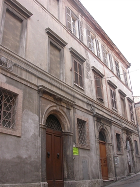 Palazzetto in Via Fileni