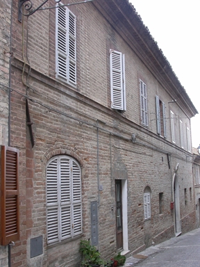 Palazzo in via Montebello