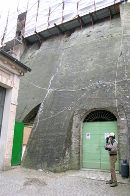 Bastioni delle mura castellane