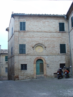 Casa canonica