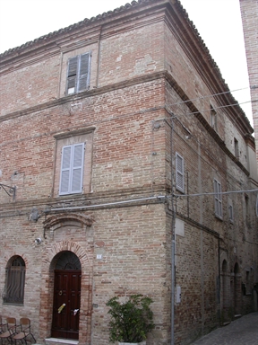 Casa in piazza Umberto I