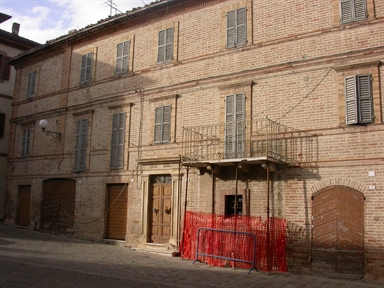 Palazzo di Largo Garibaldi