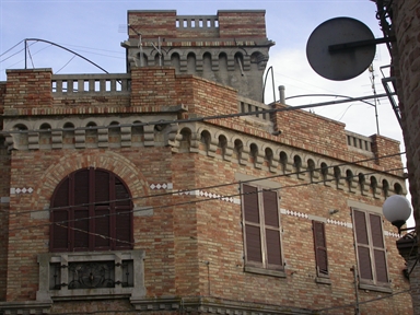Palazzo in via Marconi