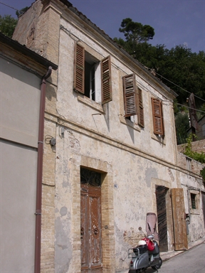 Casa a schiera in via Palmaroli