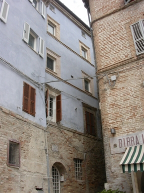 Casa in vicolo Sforza Cesarini
